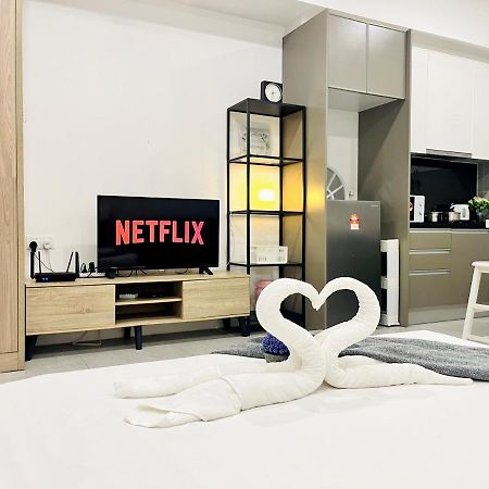 {20% Off} Bs Xiamen @ Klia Studio Netflix Apartment Sepang Exterior photo